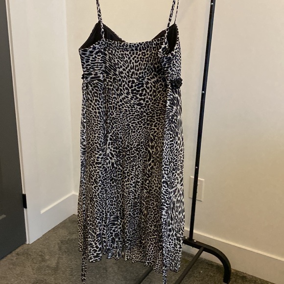 Party Dress - Picture 4 of 4